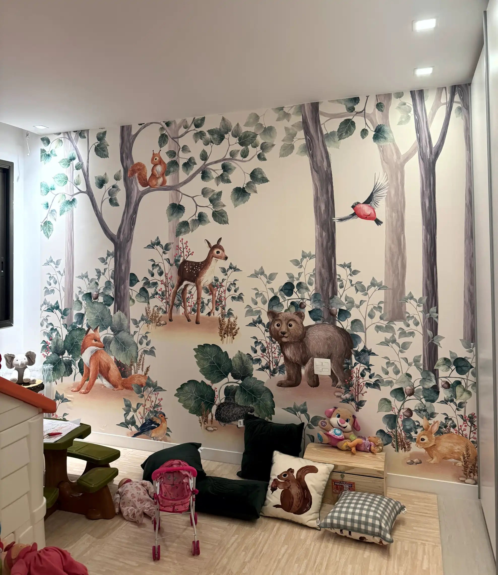 Papel de Parede Mural Floresta Encantada e Amigos Animais