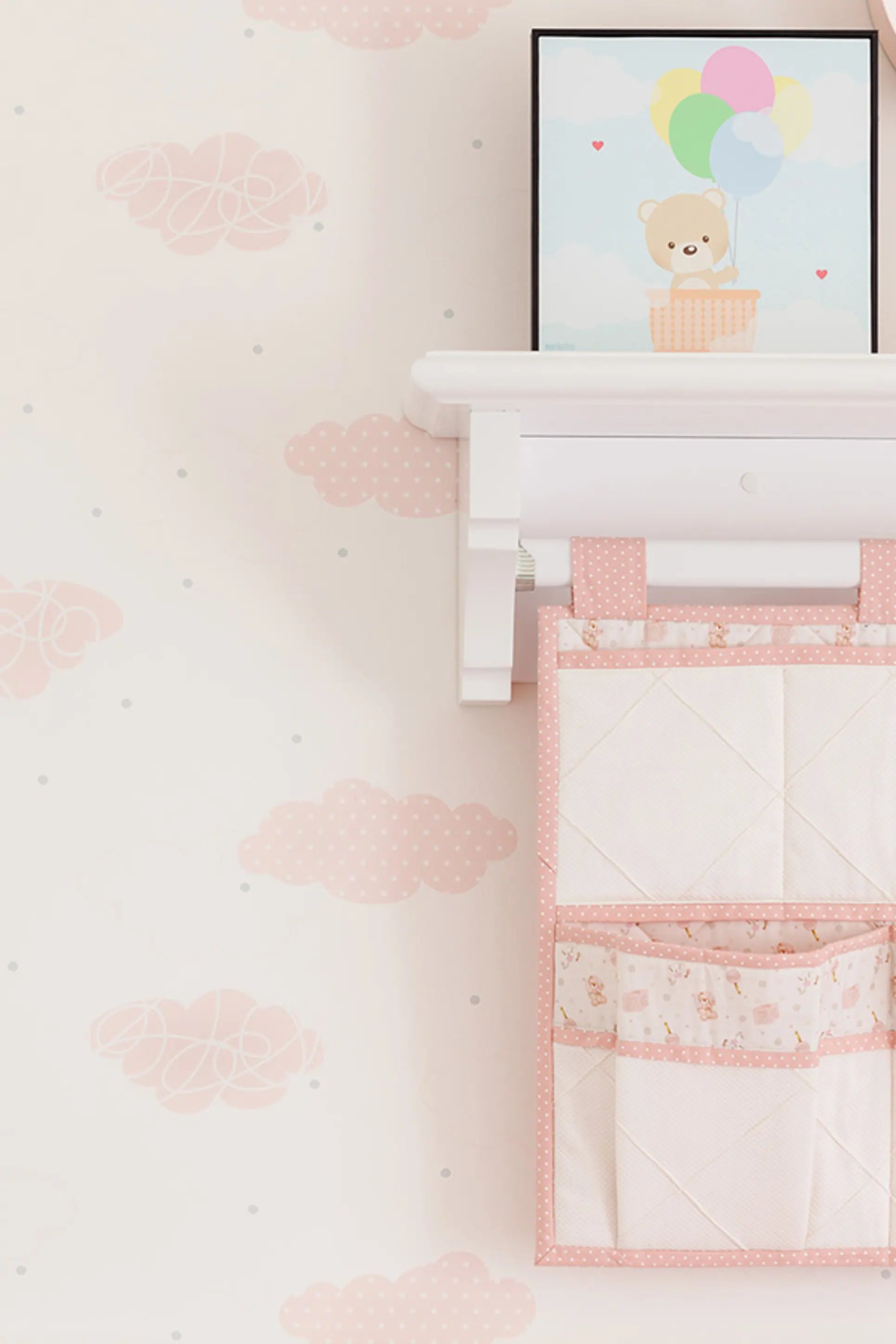 Papel de Parede Nuvens Rosa Infantil