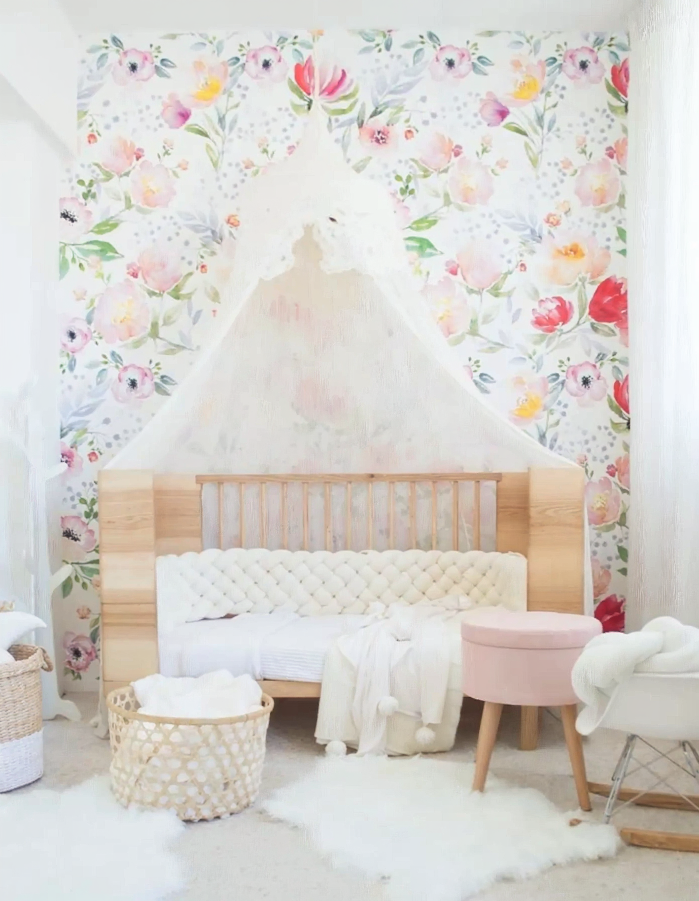 Papel de Parede Floral Aquarela Design Delicado com Flores Suaves
